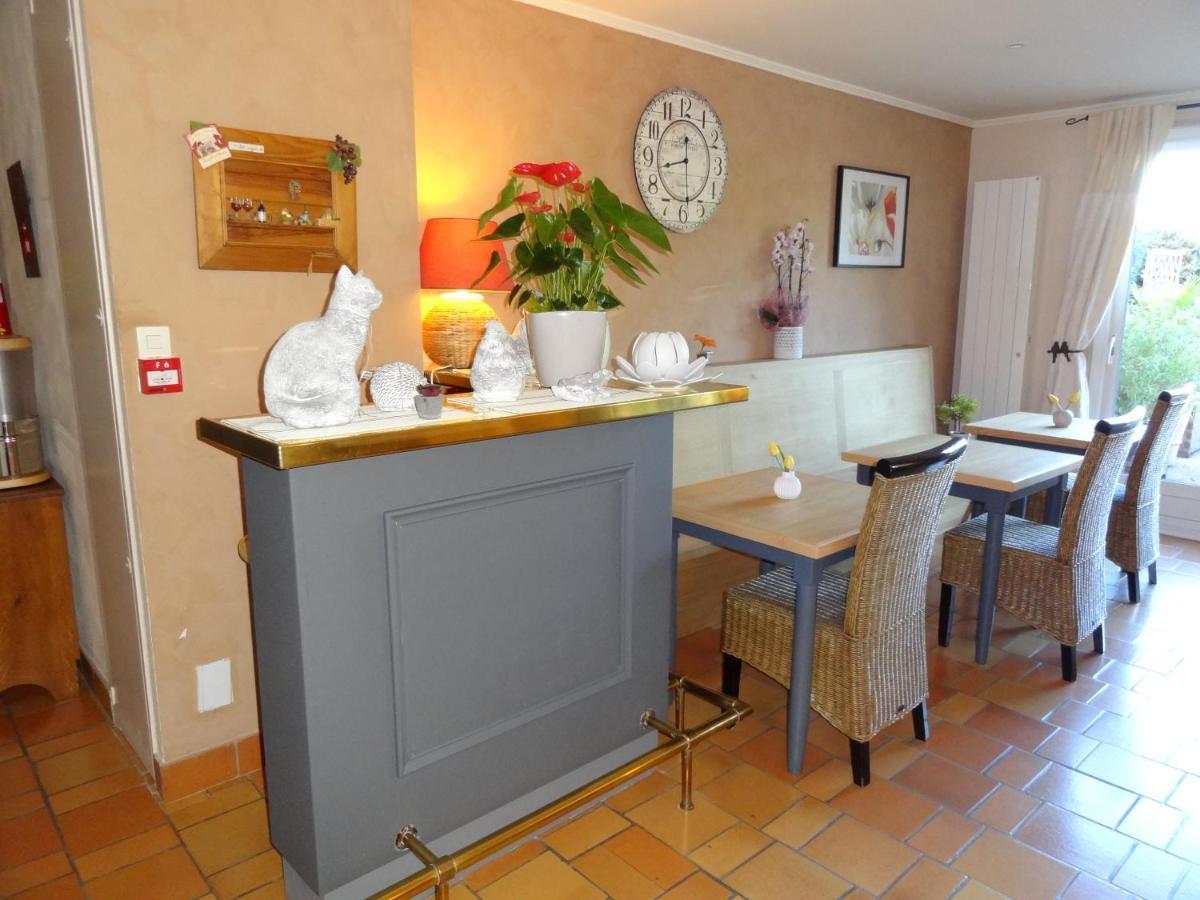 Hotel Des Vignes Julienas ภายนอก รูปภาพ