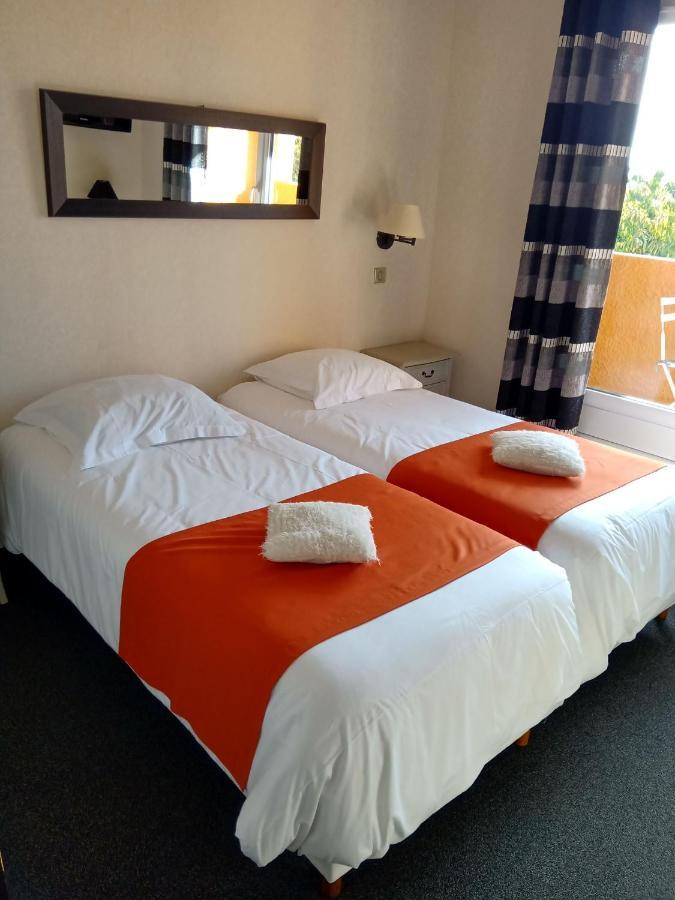 Hotel Des Vignes Julienas ภายนอก รูปภาพ