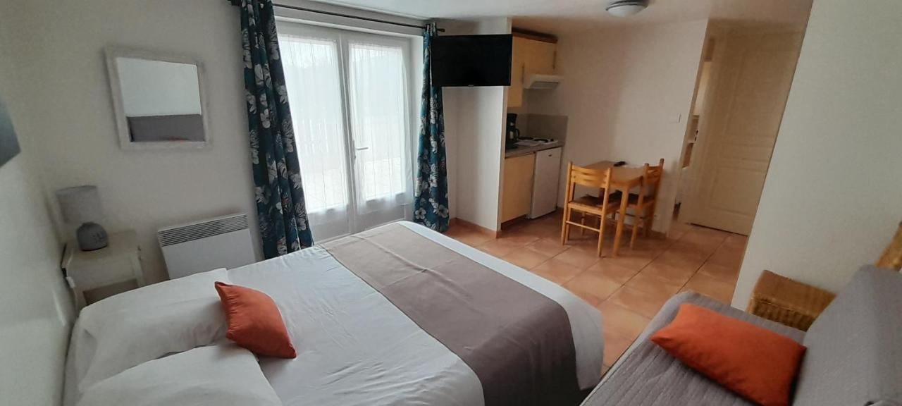 Hotel Des Vignes Julienas ภายนอก รูปภาพ