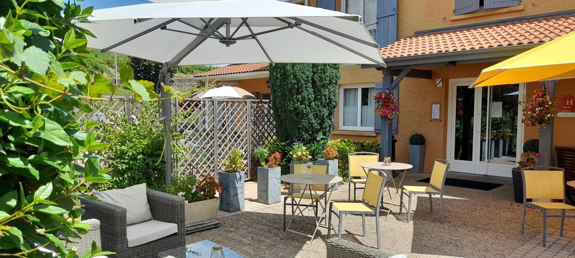Hotel Des Vignes Julienas ภายนอก รูปภาพ